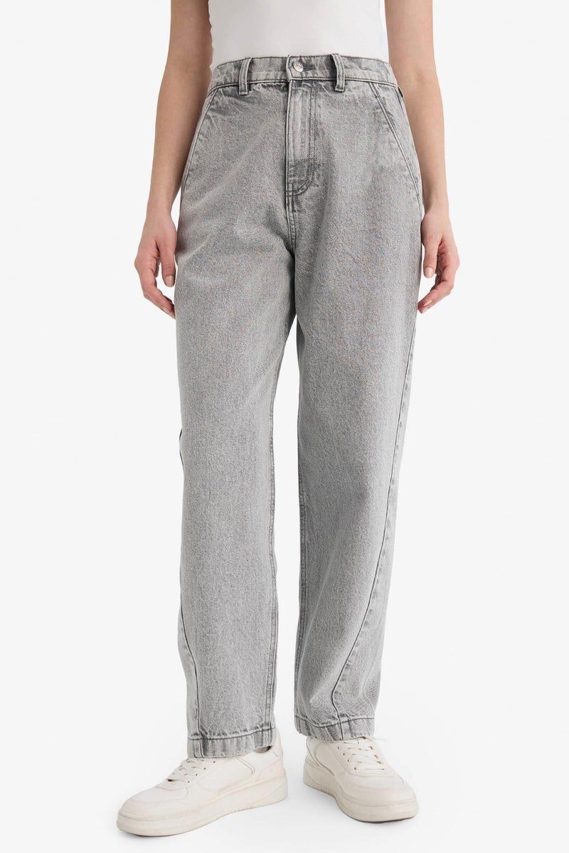 ديفاكتو بنطلون جينز كاروت فيت برجل عادية وخصر عالي - Image 3